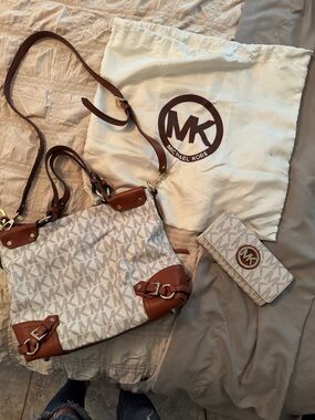 Michael Kors Cream and Brown MK Logo Shoulder Bag with Matching Wallet